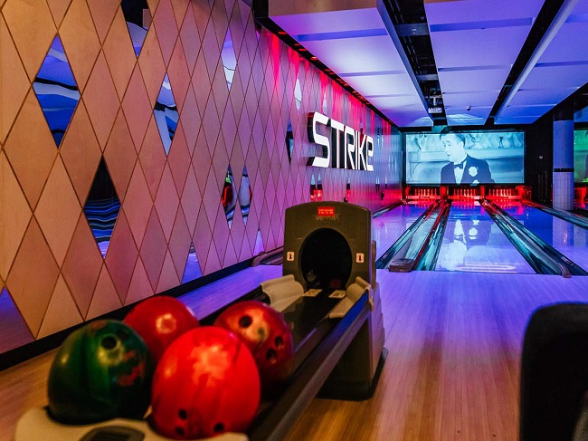 Best bowling alleys Adelaide lanes tournaments near you