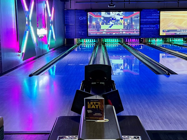 Best bowling alleys Huntsville lanes tournaments near you