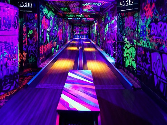 Best bowling alleys Manchester lanes tournaments near you