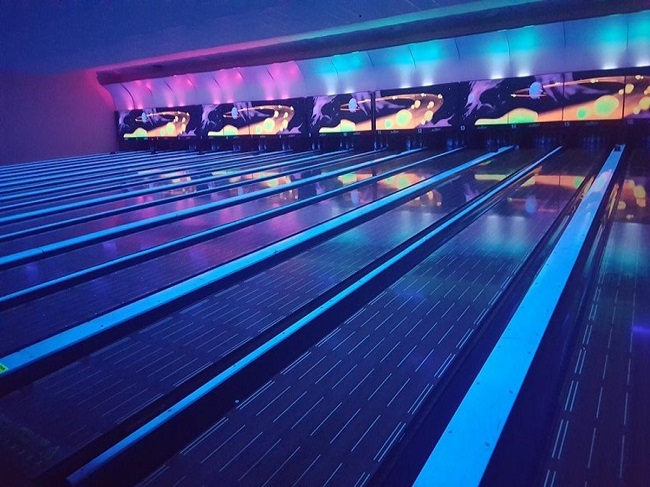 Best bowling alleys Worcester lanes tournaments near you