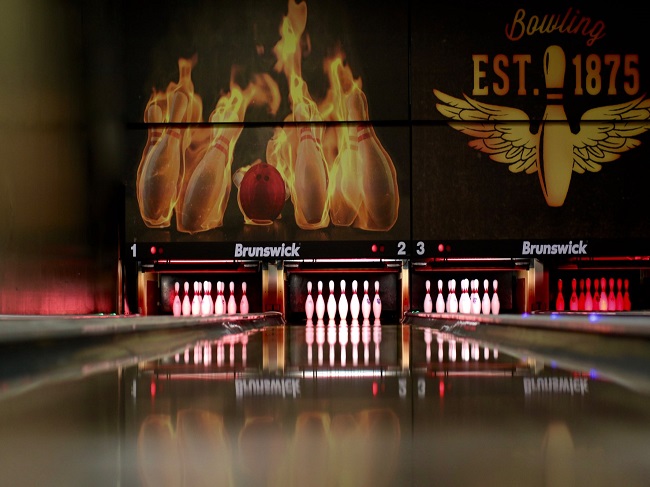 Best bowling alleys Baton Rouge lanes tournaments near you