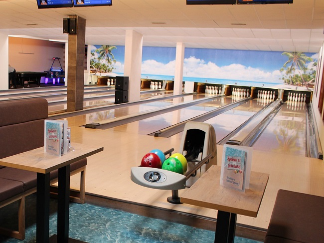 Best bowling alleys Stuttgart lanes tournaments near you