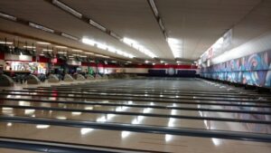 Best bowling alleys Spokane lanes tournaments near you