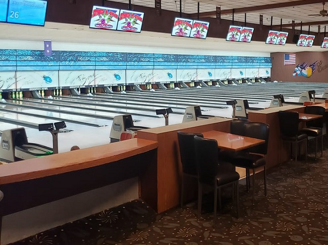 Best bowling alleys St Louis lanes tournaments near you