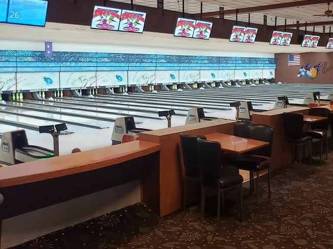 Best bowling alleys Louisville lanes tournaments near you