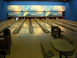 Best bowling alleys Madison lanes tournaments near you