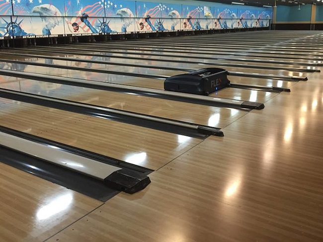 Best bowling alleys San Antonio lanes tournaments near you