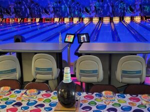 Best bowling alleys Springfield lanes tournaments near you