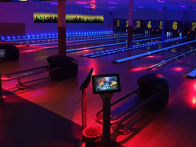 Best bowling alleys Stockholm lanes tournaments near you