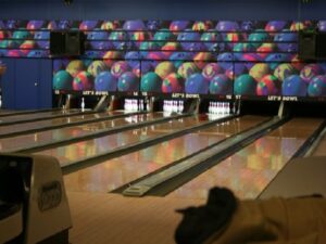 Best bowling alleys Calgary lanes tournaments near you