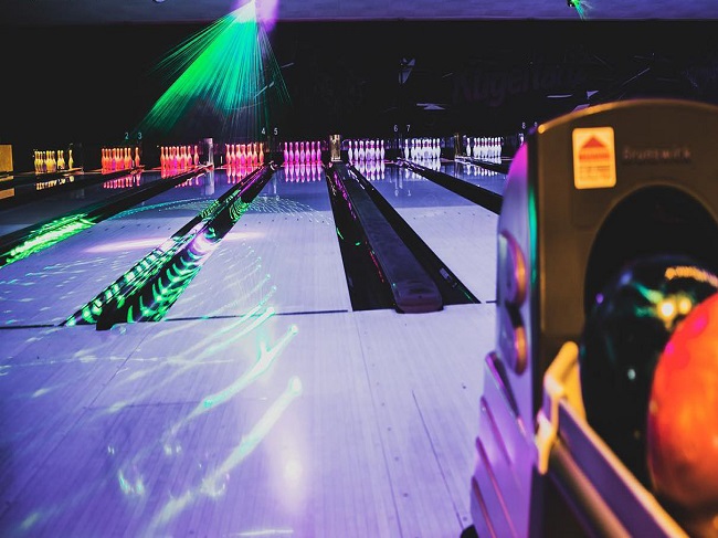 Best bowling alleys Vienna lanes tournaments near you