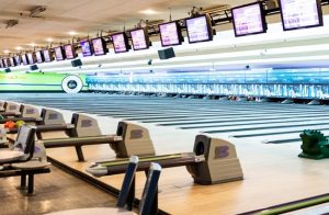 Best bowling alleys Maui lanes tournaments near you