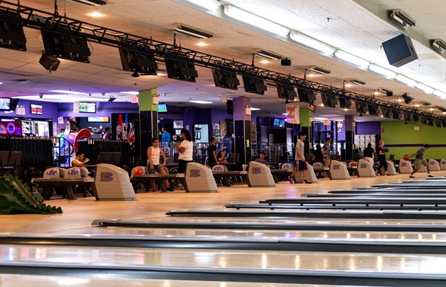 Best bowling alleys Monte Carlo lanes tournaments near you